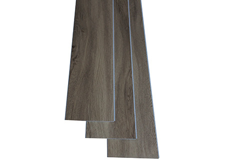 Популярным деревянным настил повторно использованный зерном пластиковый, верхний сегмент плитки пола винила ПВК 4 ММ